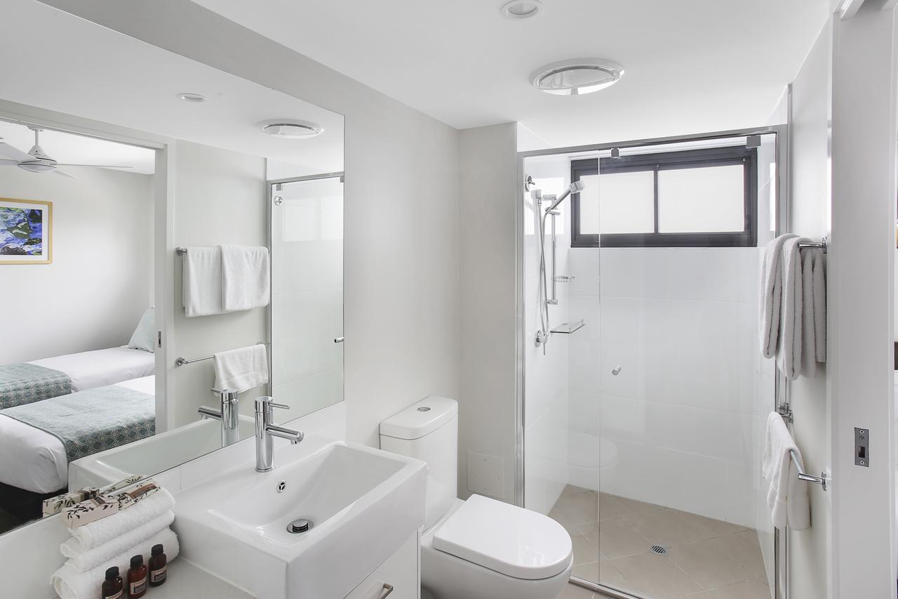 Direct Collective - Sea Breeze Hotel Mooloolaba